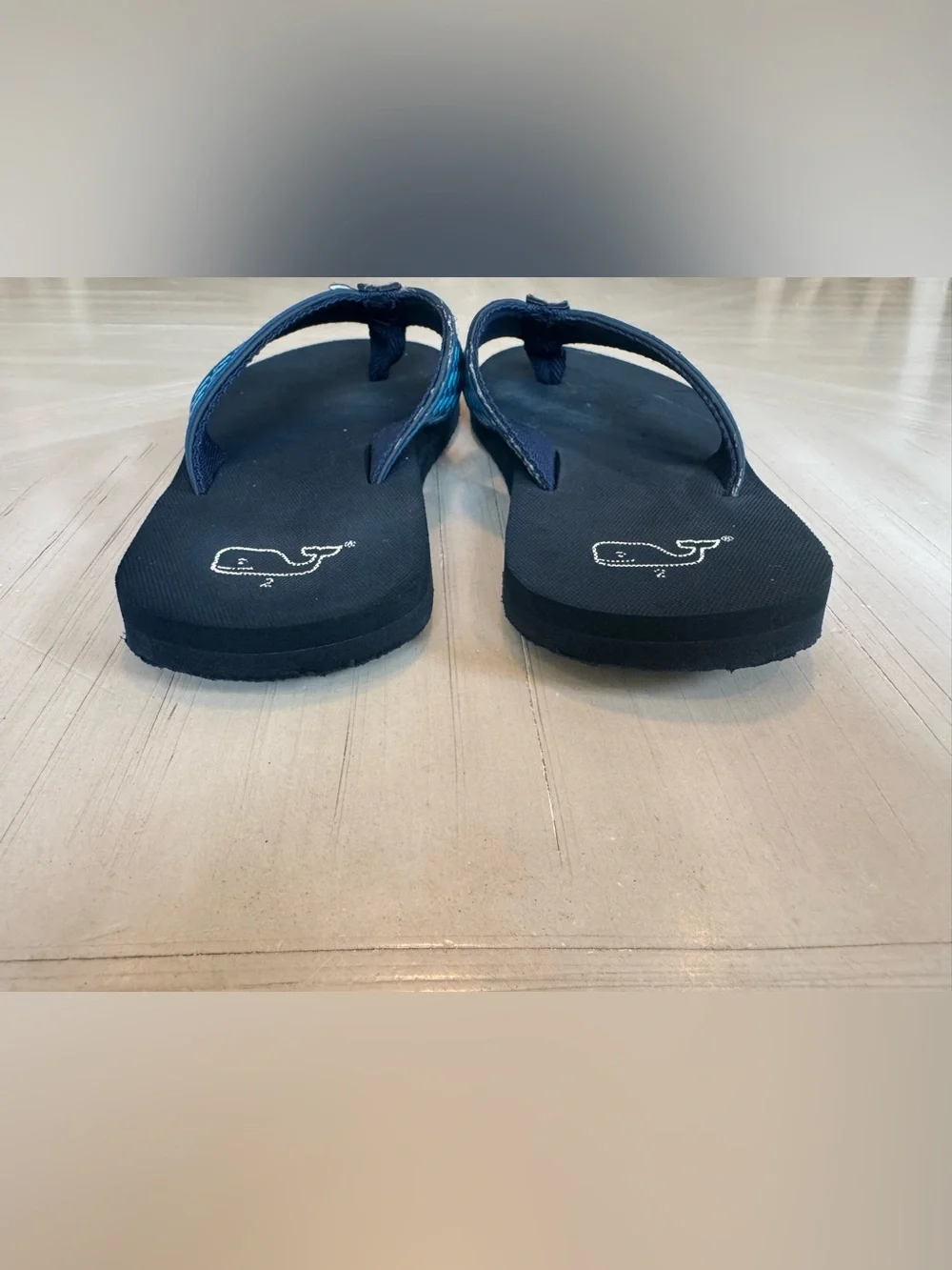 Vineyard Vines Boys’ Whale Flip Flops Sandals Blue Black - Size 2